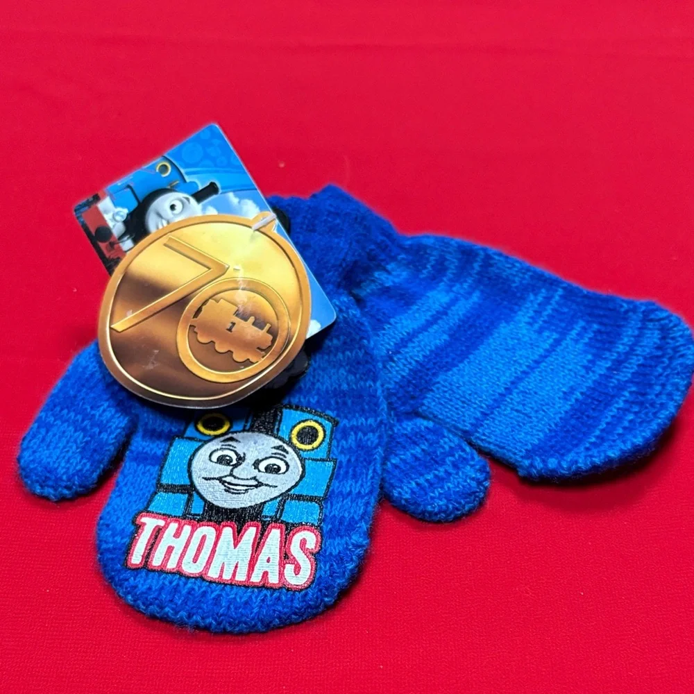 Thomas Train acrylic mittens. NWT!